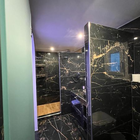 Anezina Villas Perissa  Room photo